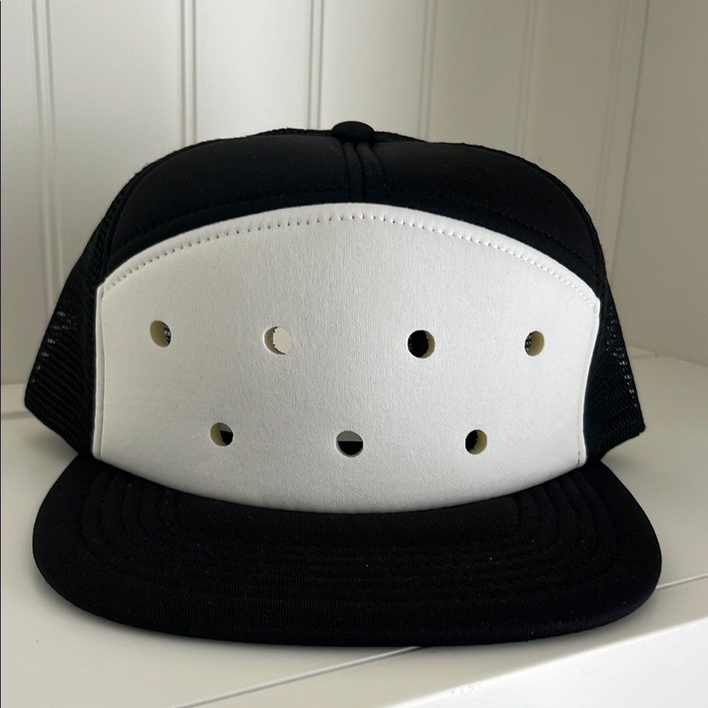 Swap Top trucker hat
